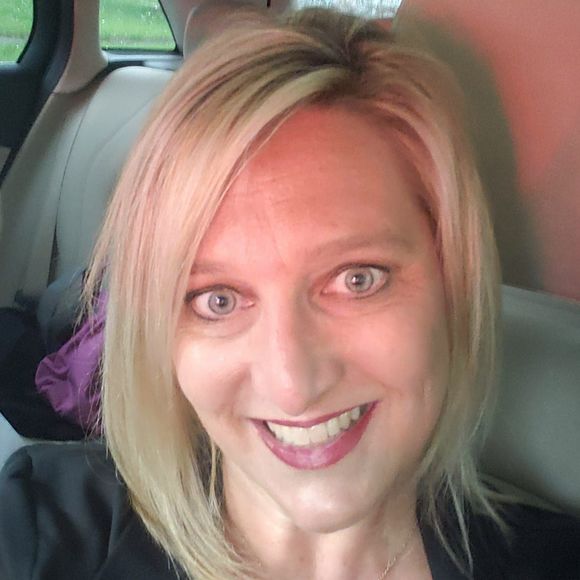 Meet your Posher, Kellie - Picture 1 of 1